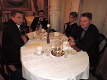 Tässä pöydässä oli mukavaa...