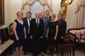 Ja tässä vielä kaikki ansiomerkin saaneet yhteiskuvassa